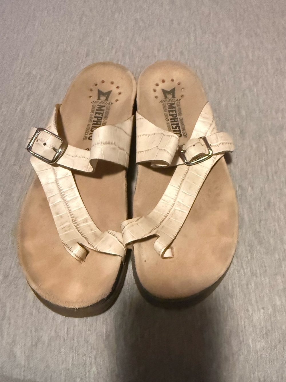 Mephisto Women's Helen Thong Sandals Sz.9